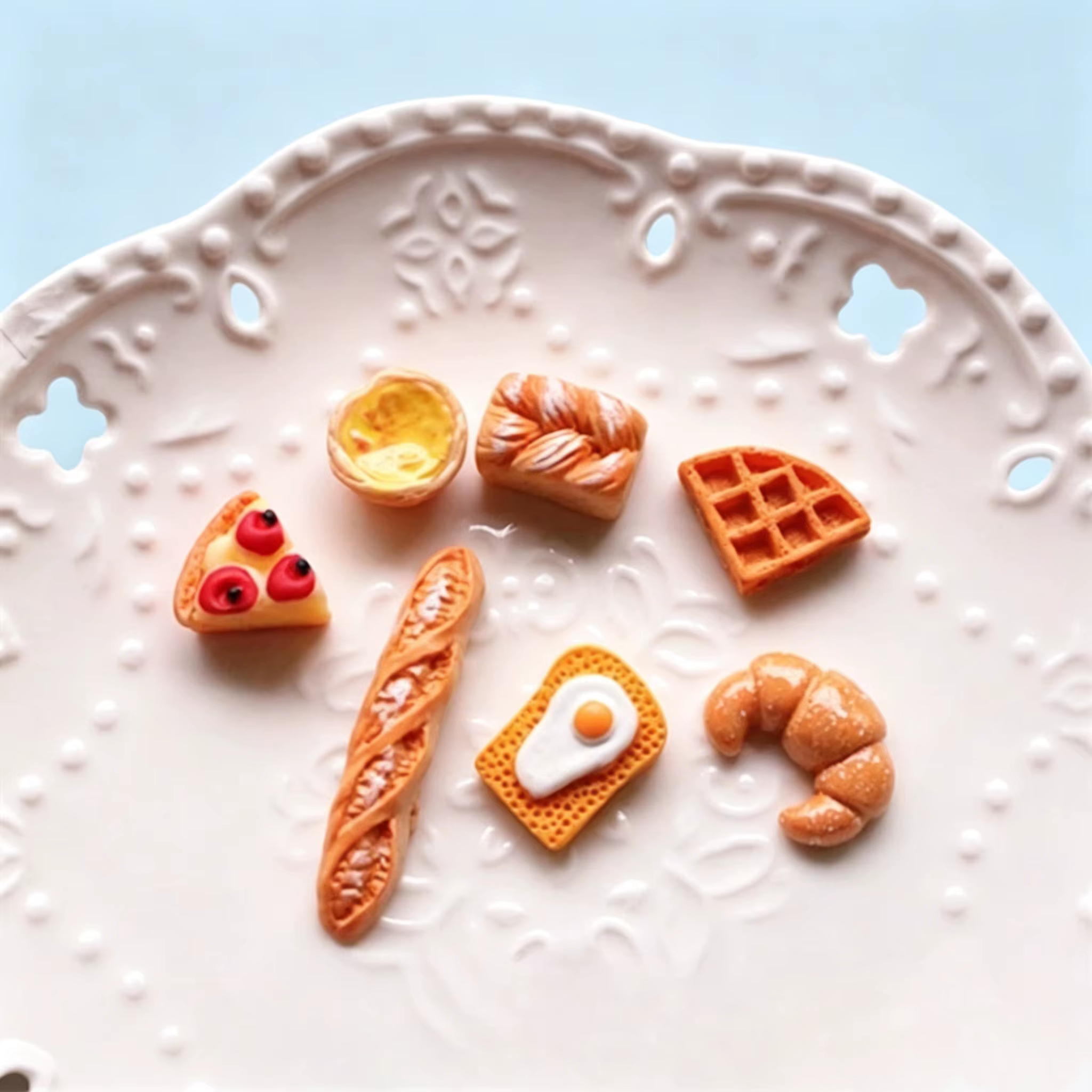 Miniatures en résine de croissants, baguettes et tartes aux œufs, 10 pièces, pour décoration de maison de poupée à l'échelle 1:12