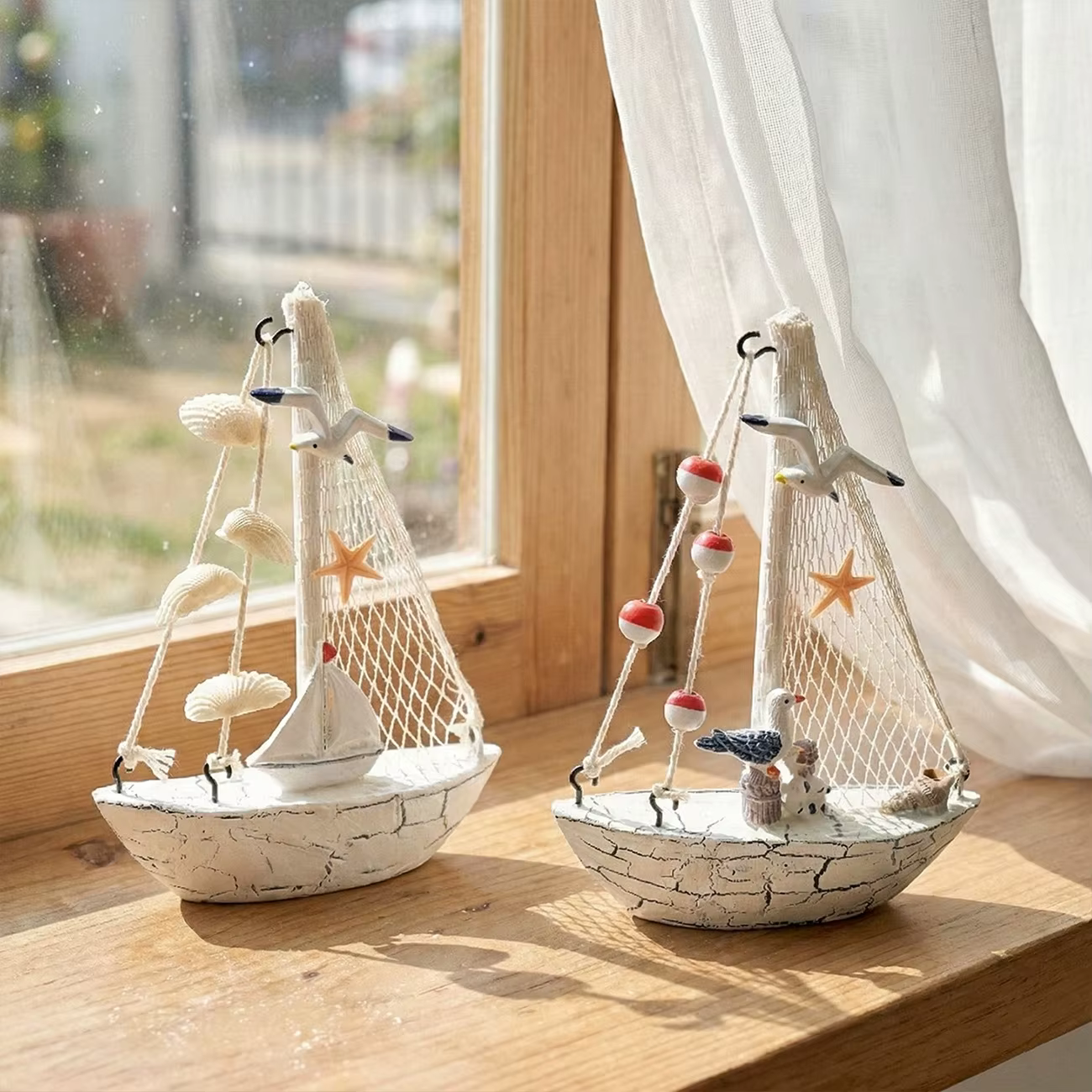 Mini bateau à voile en bois méditerranéen décoré de coquillages, décoration de chambre
