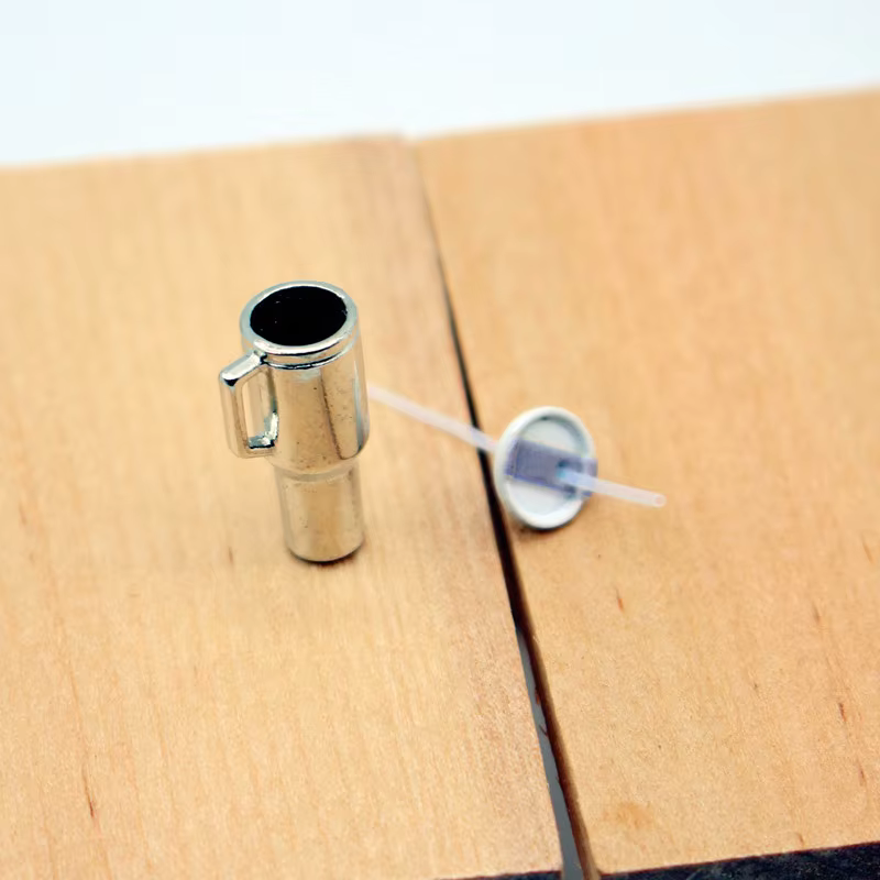 Maison de poupée Mini tasse d'eau Thermos avec paille tasse d'eau modèle Simulation bricolage Miniature scène alimentaire ornements décor à la maison décoration