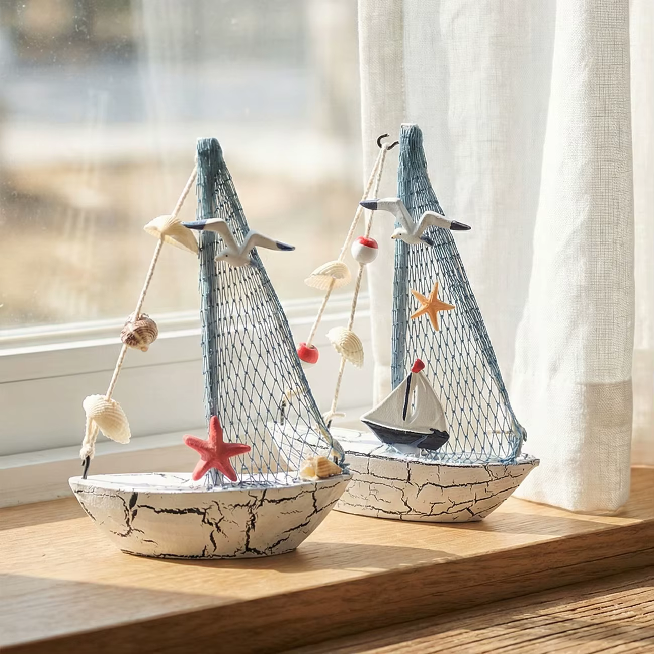 Mini bateau à voile en bois méditerranéen décoré de coquillages, décoration de chambre