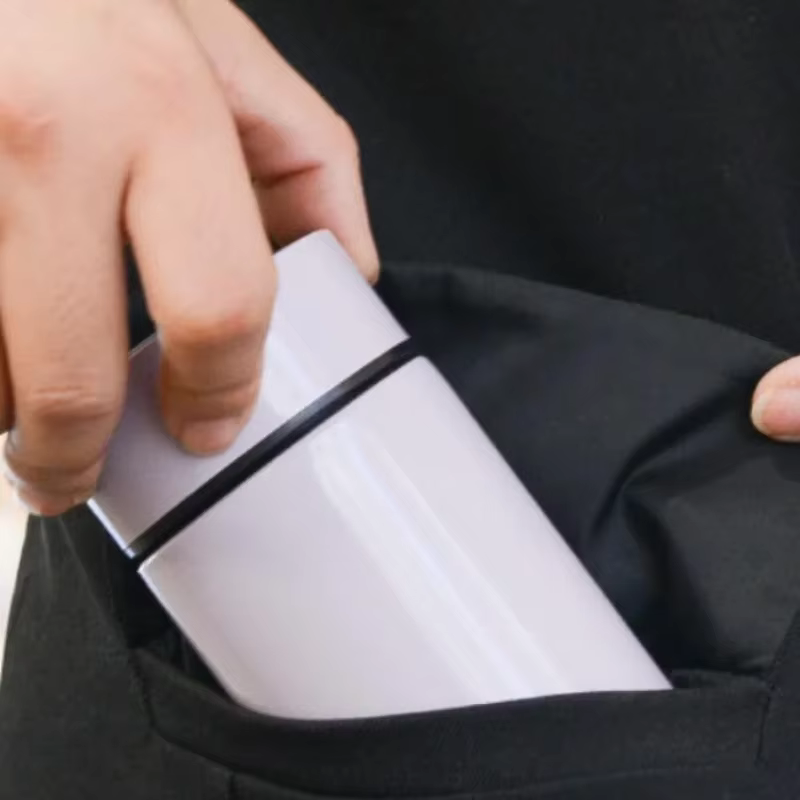 Mini Thermos de poche intelligent, bouteille d'eau avec affichage de la température de 200ml, flacons sous vide en acier inoxydable avec filtre