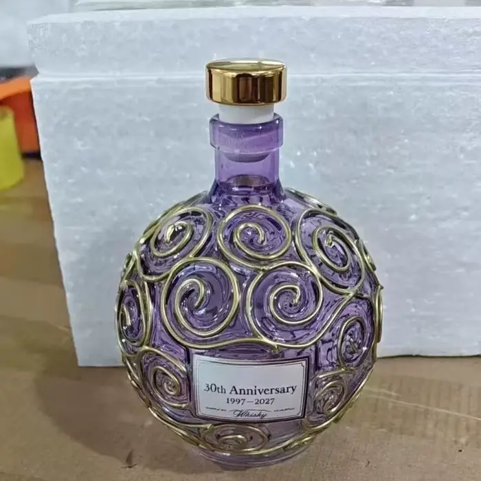 Carafe à whisky en verre à motif tourbillon violet, bouteille décorative sur le thème de la fantaisi