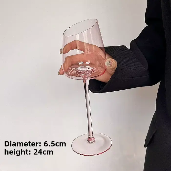 Verre à Champagne rose à bouche inclinée