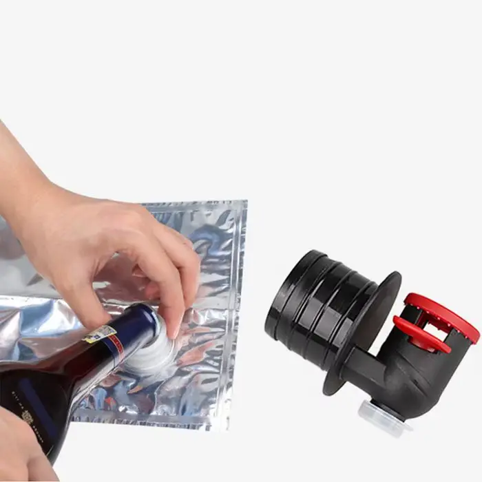 Sac à vin de camping avec distributeur de clics cachés