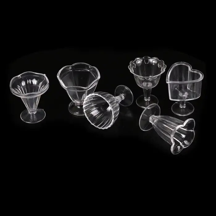 Mini coupe à vin transparente en plastique