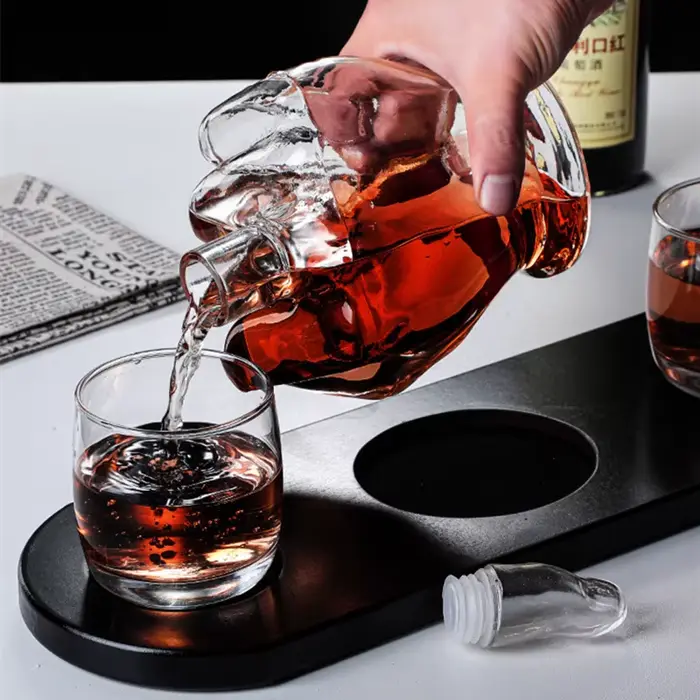 Décanteur à whisky en français ou scotch bourbon