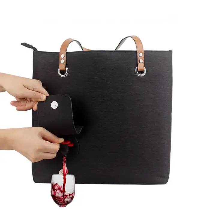 Sac à vin de camping avec distributeur de clics cachés
