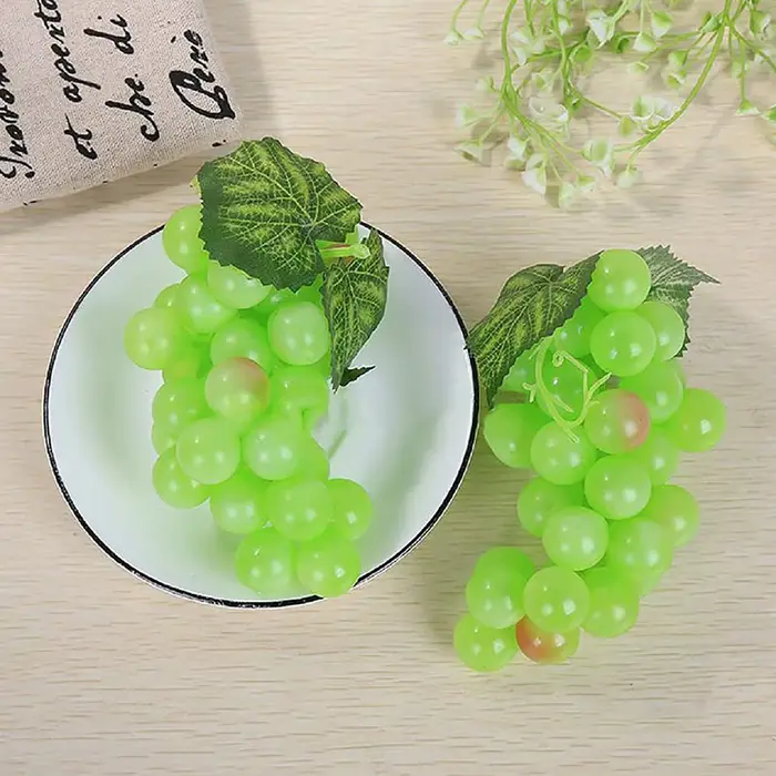 Grappe de raisins artificiels